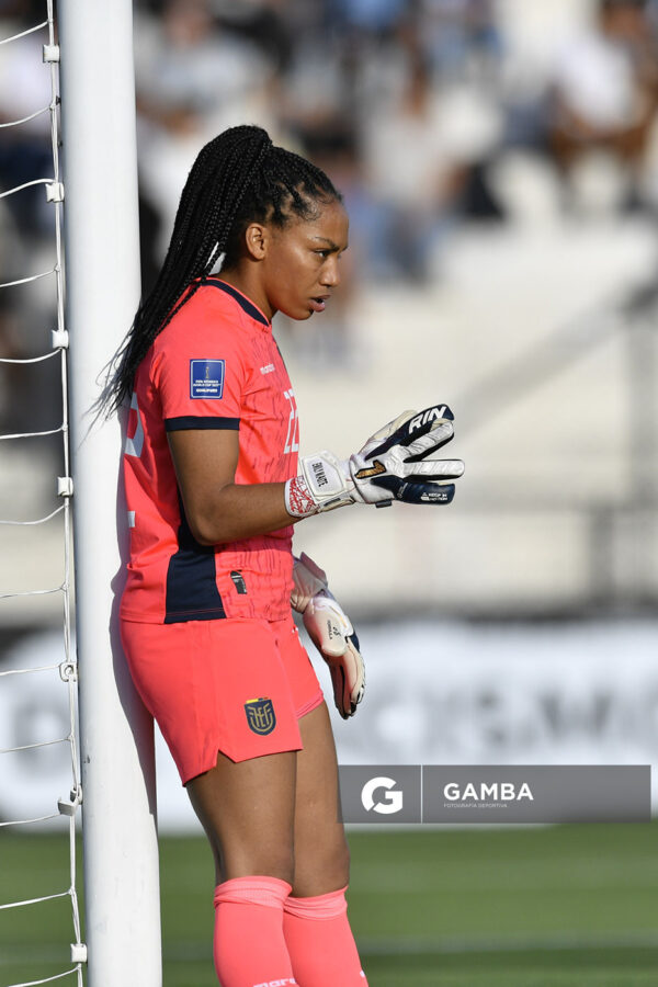 Liceth Suárez, golera Conmebol Liga de Naciones Femenina . Estadio Parque Alfredo Viera.