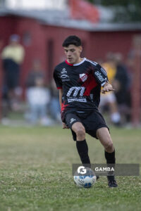 Leandro Villar, de Barrio Olímpico, Campeonato Minuano. estadio La Bombonera Roja.