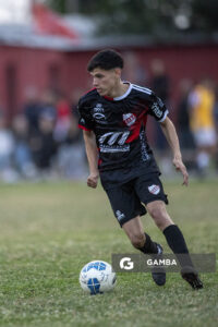 Leandro Villar, de Barrio Olímpico, Campeonato Minuano. estadio La Bombonera Roja.