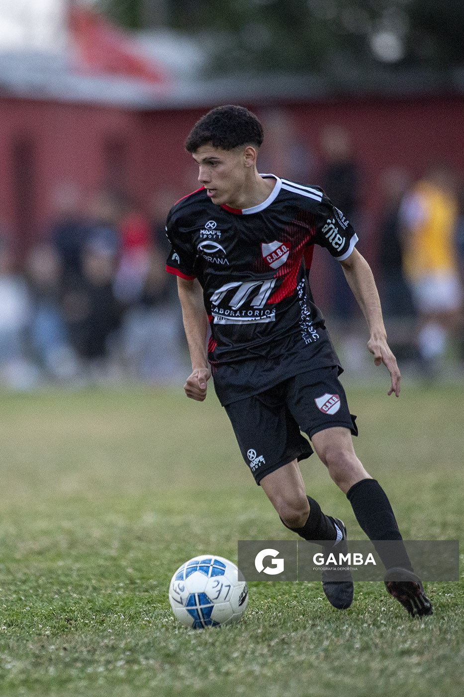 Leandro Villar, de Barrio Olímpico, Campeonato Minuano. estadio La Bombonera Roja.