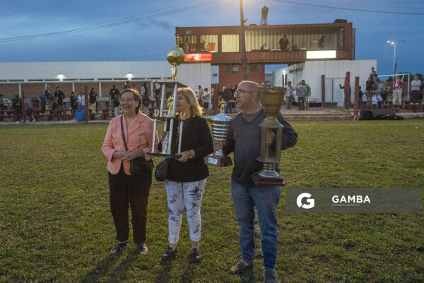 Cecilia Manzione, Mariela Leis y Luis Balduini, Campeonato Minuano. estadio La Bombonera Roja.