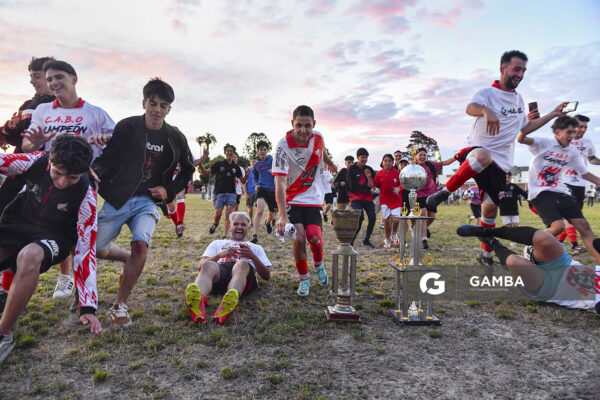 Barrio Olímpico Campeón. Campeonato Minuano. Estadio La Bombonera Roja.