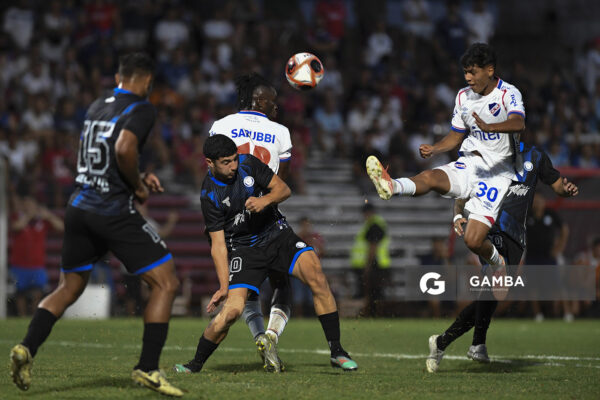 Agustín Dos Santos, de Nacional, Copa de la Liga AUF 2026. Estadio Parque Federico Saroldi.