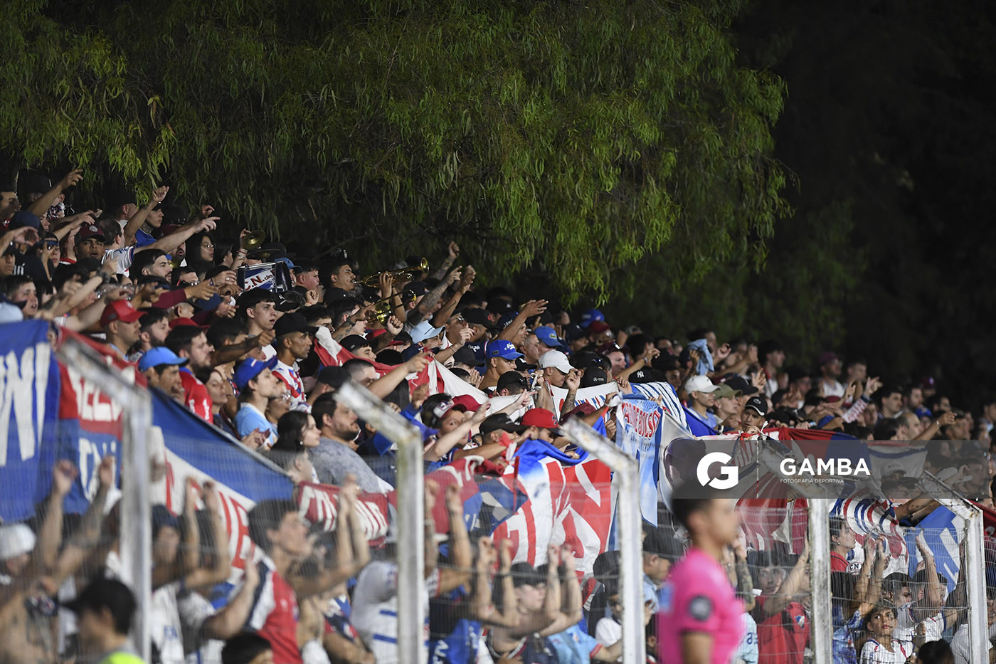 Hinchas de Nacional, Copa de la Liga AUF 2026. Estadio Parque Federico Saroldi.