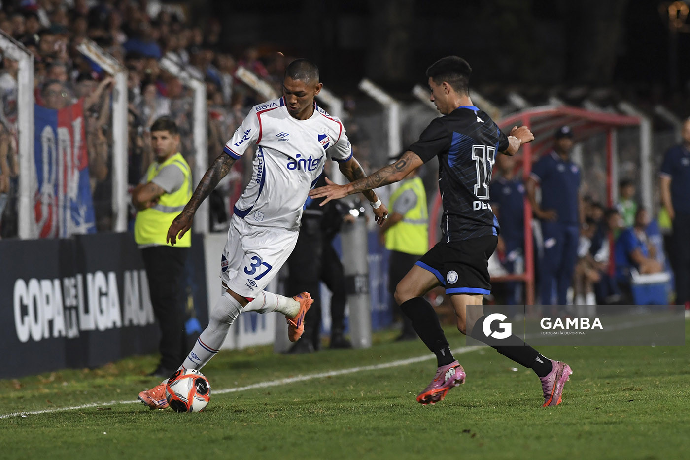Luciano Rodríguez, de Nacional, Copa de la Liga AUF 2026. Estadio Parque Federico Saroldi.