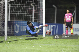 Ignacio Suárez, golero de Nacional, Copa de la Liga AUF 2026. Estadio Parque Federico Saroldi.