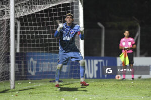 Ignacio Suárez, golero de Nacional, Copa de la Liga AUF 2026. Estadio Parque Federico Saroldi.