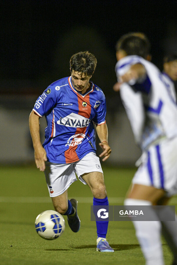 Braian Aguirrezabala, de Lavalleja, 22ª Copa Nacional de Selecciones. Estadio Juan Antonio Lavalleja.