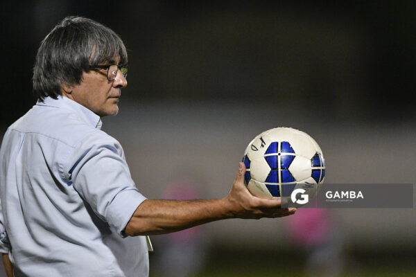 Gerardo Cano, director técnico de Lavalleja, 22ª Copa Nacional de Selecciones. Estadio Juan Antonio Lavalleja.