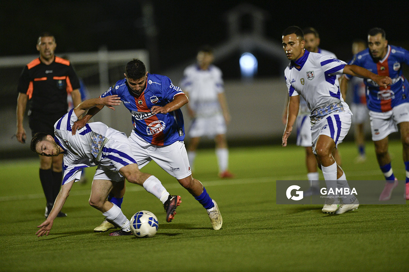 Sebastián Castro, de Zona Oeste, 22ª Copa Nacional de Selecciones. Estadio Juan Antonio Lavalleja.