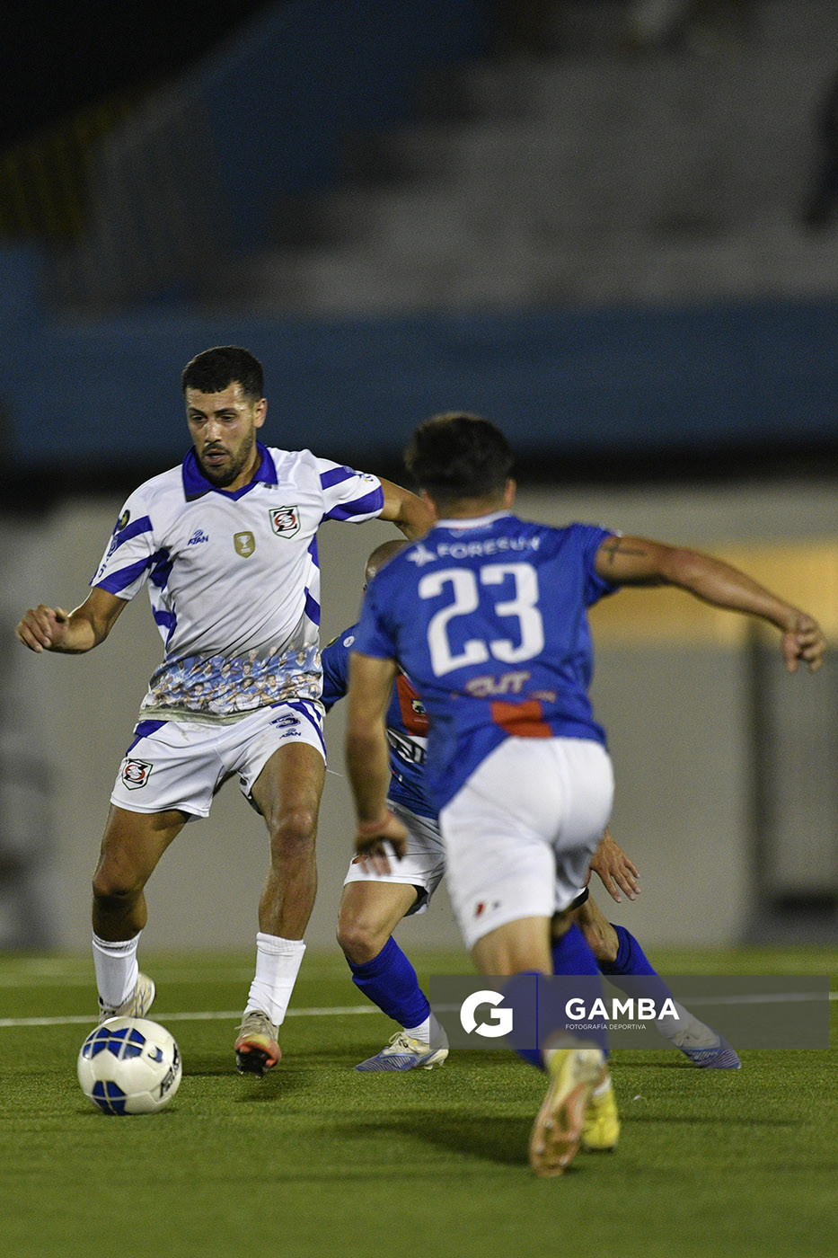 Álvaro Rodríguez, de Zona Oeste, 22ª Copa Nacional de Selecciones. Estadio Juan Antonio Lavalleja.