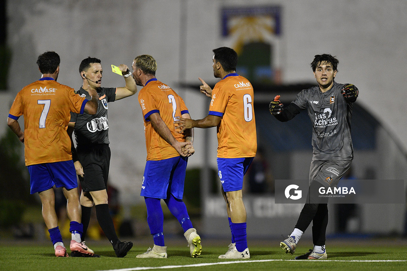 Jhonattan Altéz, árbitro central, 22ª Copa Nacional de Selecciones. Estadio Juan Antonio Lavalleja.