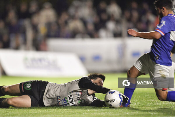 Francisco Paredes, golero de San José. 21ª Copa Nacional de Selecciones. Estadio Casto Martínez Laguarda.
