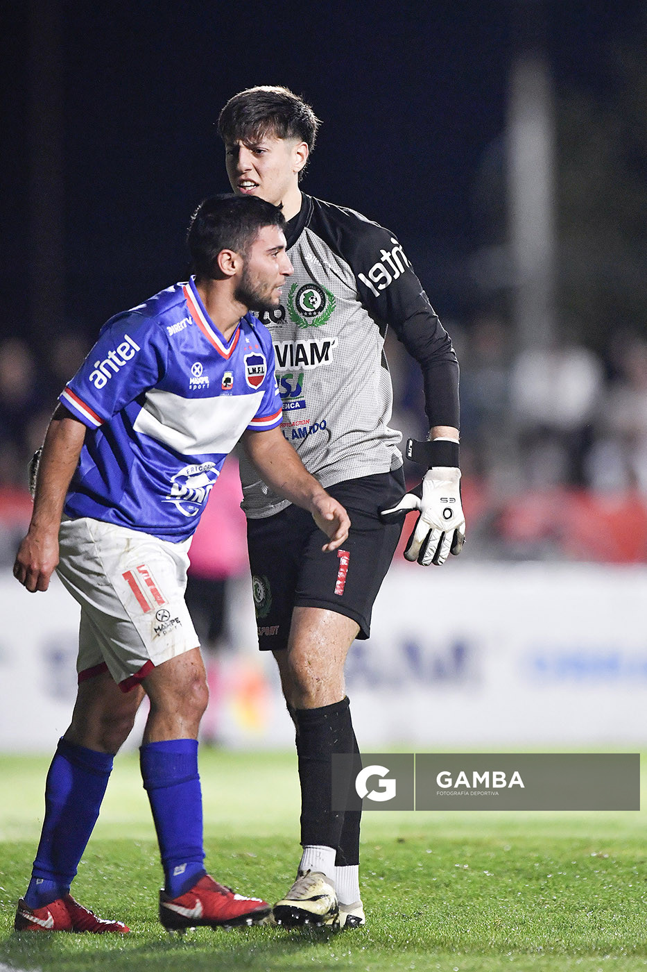 Facundo Salvarrey, de Lavalleja. Francisco Paredes, golero de San José. 21ª Copa Nacional de Selecciones. Estadio Casto Martínez Laguarda.