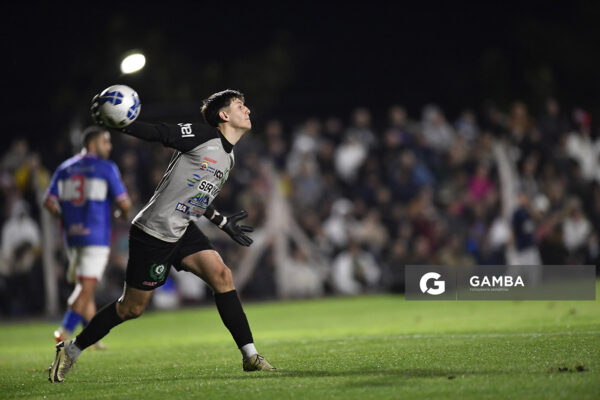Francisco Paredes, golero de San José. 21ª Copa Nacional de Selecciones. Estadio Casto Martínez Laguarda.