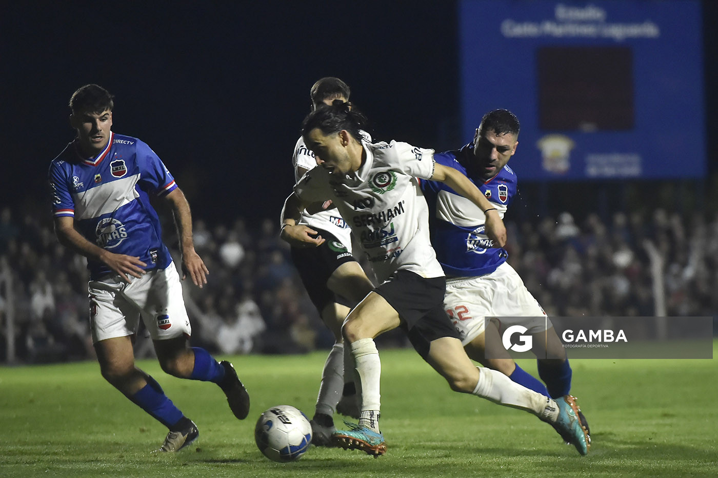 Leandro Navia, de San José. 21ª Copa Nacional de Selecciones. Estadio Casto Martínez Laguarda.
