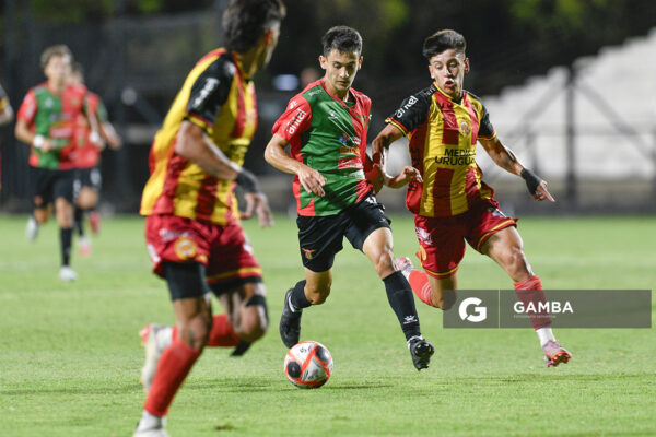 Agustín Amado, de Boston River, Copa de la Liga AUF 2026. Estadio Parque Alfredo V. Viera.