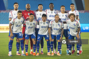 Titulares de Nacional. Supercopa Uruguaya 2026. Estadio Centenario.