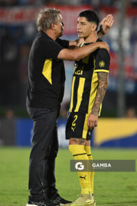 Diego Aguirre, director técnico de Peñarol, Supercopa Uruguaya 2026. Estadio Centenario.