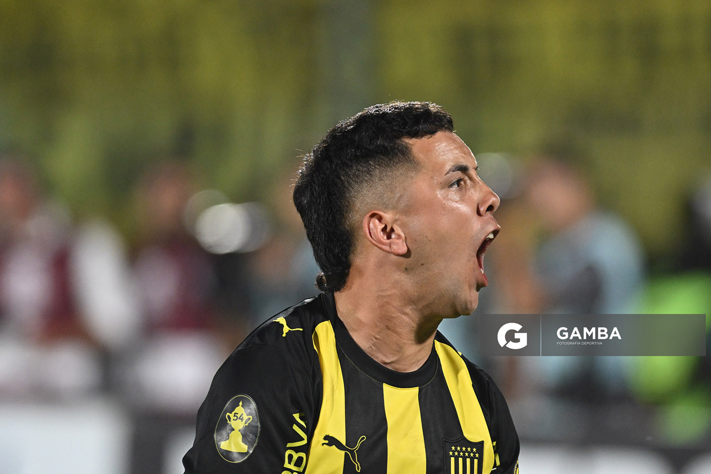 Leonardo Fernández, de Peñarol. Supercopa Uruguaya 2026. Estadio Centenario.