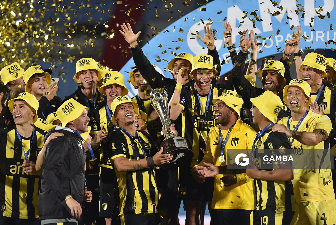 Peñarol Campeón de la Supercopa Uruguaya 2026. Estadio Centenario.