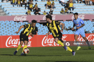 Leonardo Fernández, de Peñarol, Torneo Clausura. Estadio Centenario.