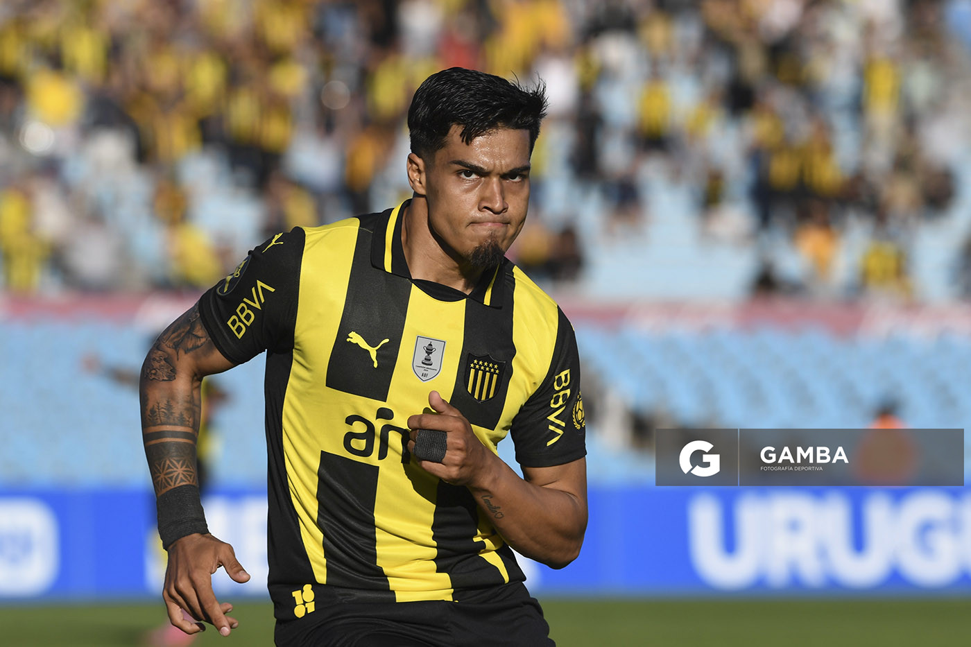 Matías Arezo, de Peñarol, Torneo Clausura. Estadio Centenario.