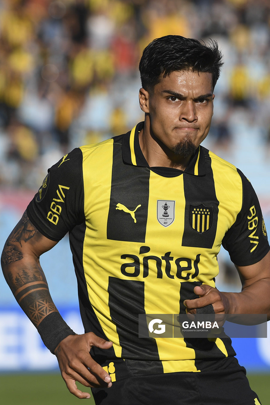 Matías Arezo, de Peñarol, Torneo Clausura. Estadio Centenario.