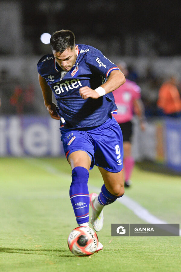 Maximiliano Gómez, de Nacional, Liga AUF Uruguaya 2026 «Juan Carlos De Lima». Estadio Campeones Olímpicos.