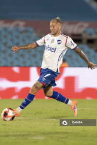 Nicolás López, de Nacional, Supercopa Uruguaya 2026. Estadio Centenario.