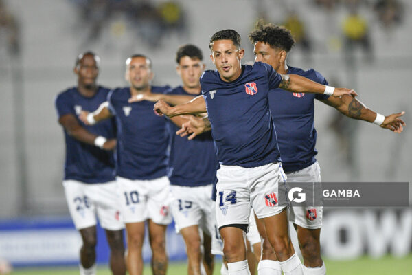 Alejandro Villoldo, de Central Español, Liga AUF Uruguaya 2026 «Juan Carlos De Lima». Estadio Domingo Burgueño.