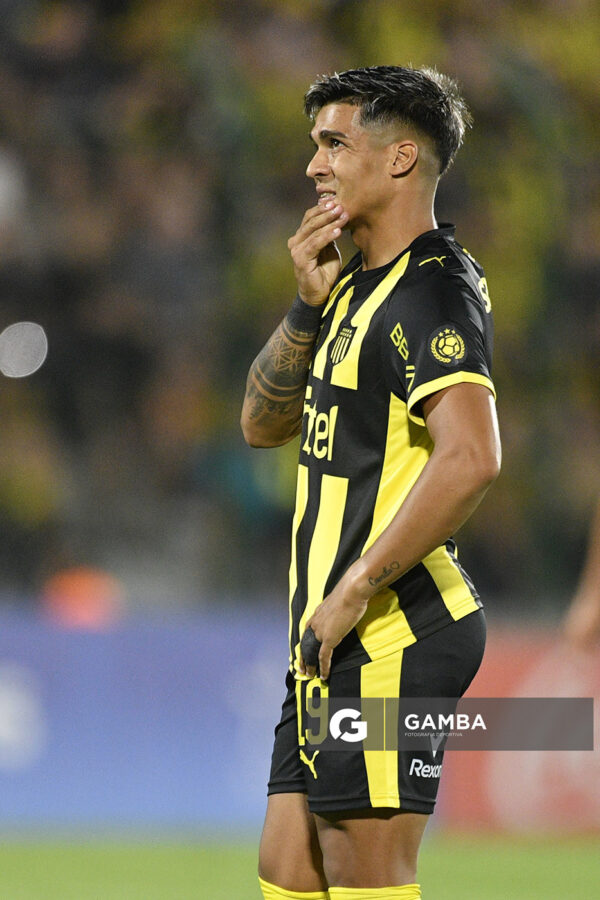 Matías Arezo, de Peñarol, Liga AUF Uruguaya 2026 «Juan Carlos De Lima». Estadio Domingo Burgueño.