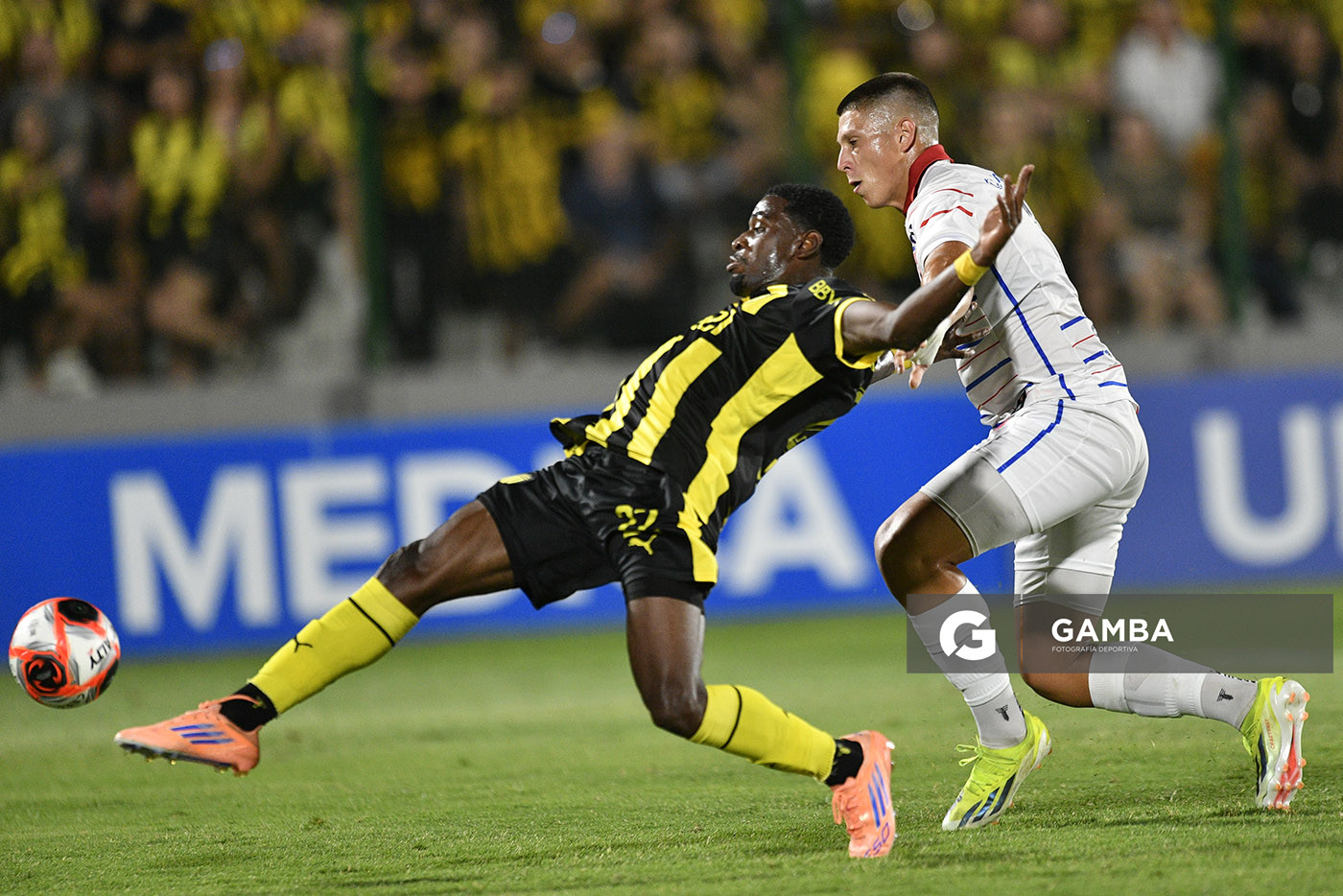 Luis Angulo, de Peñarol, Liga AUF Uruguaya 2026 «Juan Carlos De Lima». Estadio Domingo Burgueño.