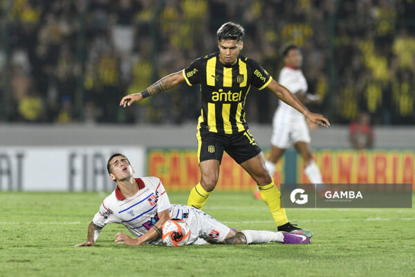 Franco Muñoz, de Central Español, Liga AUF Uruguaya 2026 «Juan Carlos De Lima». Estadio Domingo Burgueño.