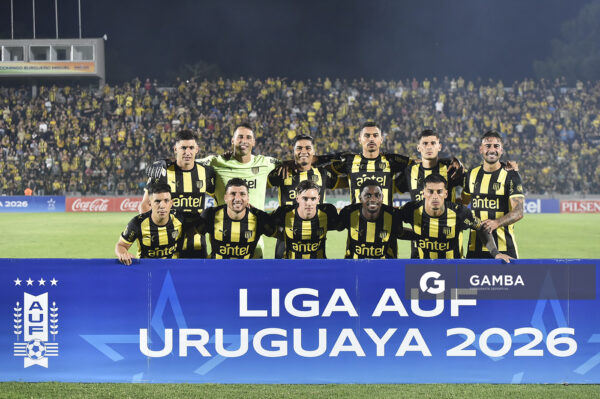 Titulares de Peñarol. Liga AUF Uruguaya 2026 «Juan Carlos De Lima». Estadio Domingo Burgueño.