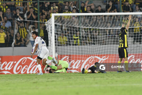 Guillermo Gandolfo, de Central Español, Liga AUF Uruguaya 2026 «Juan Carlos De Lima». Estadio Domingo Burgueño.