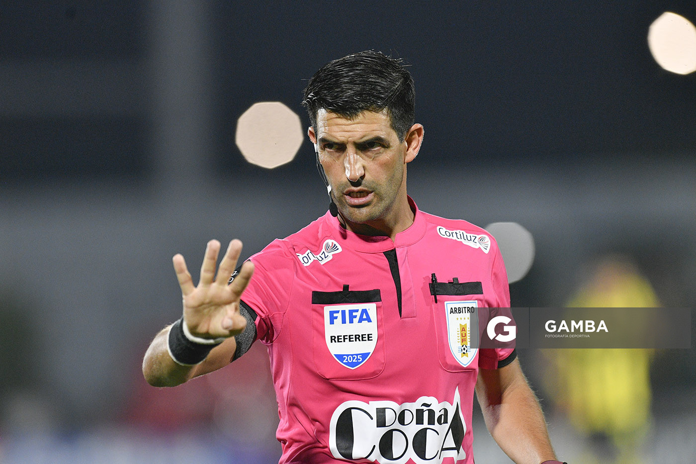 Leodan González, árbitro central, Liga AUF Uruguaya 2026 «Juan Carlos De Lima». Estadio Domingo Burgueño.