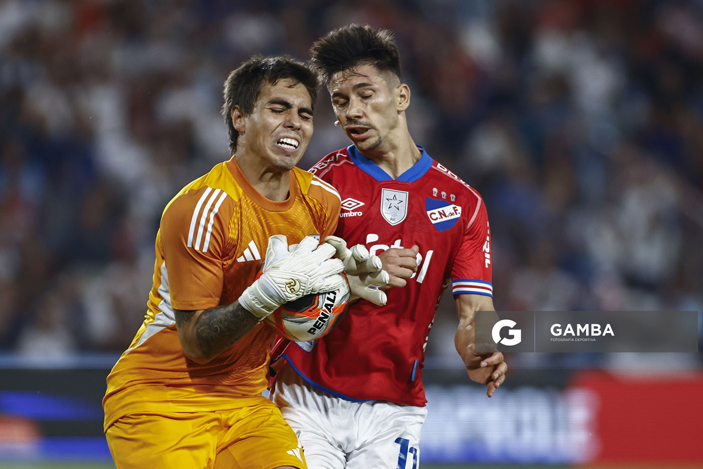 Facundo Machado, golero de Racing, Liga AUF Uruguaya 2026 «Juan Carlos De Lima». Estadio Gran Parque Central.