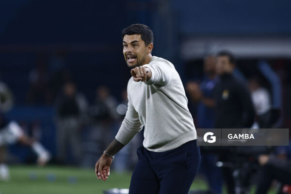 Cristian Chambian, director técnico de Racing, Liga AUF Uruguaya 2026 «Juan Carlos De Lima». Estadio Gran Parque Central.