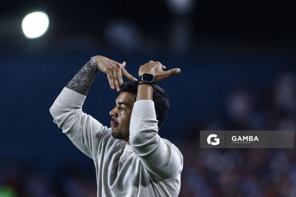 Cristian Chambian, director técnico de Racing, Liga AUF Uruguaya 2026 «Juan Carlos De Lima». Estadio Gran Parque Central.