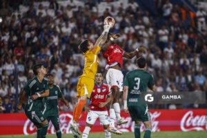 Facundo Machado, golero de Racing, Liga AUF Uruguaya 2026 «Juan Carlos De Lima». Estadio Gran Parque Central.