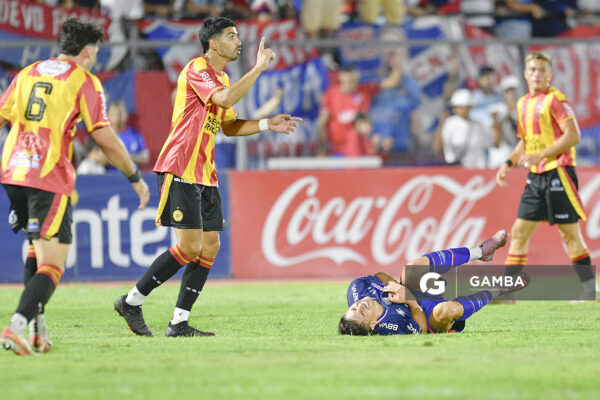 Sebastián Cardozo, de Progreso, Liga AUF Uruguaya 2026 «Juan Carlos De Lima». Estadio Silvestre O. Landoni.