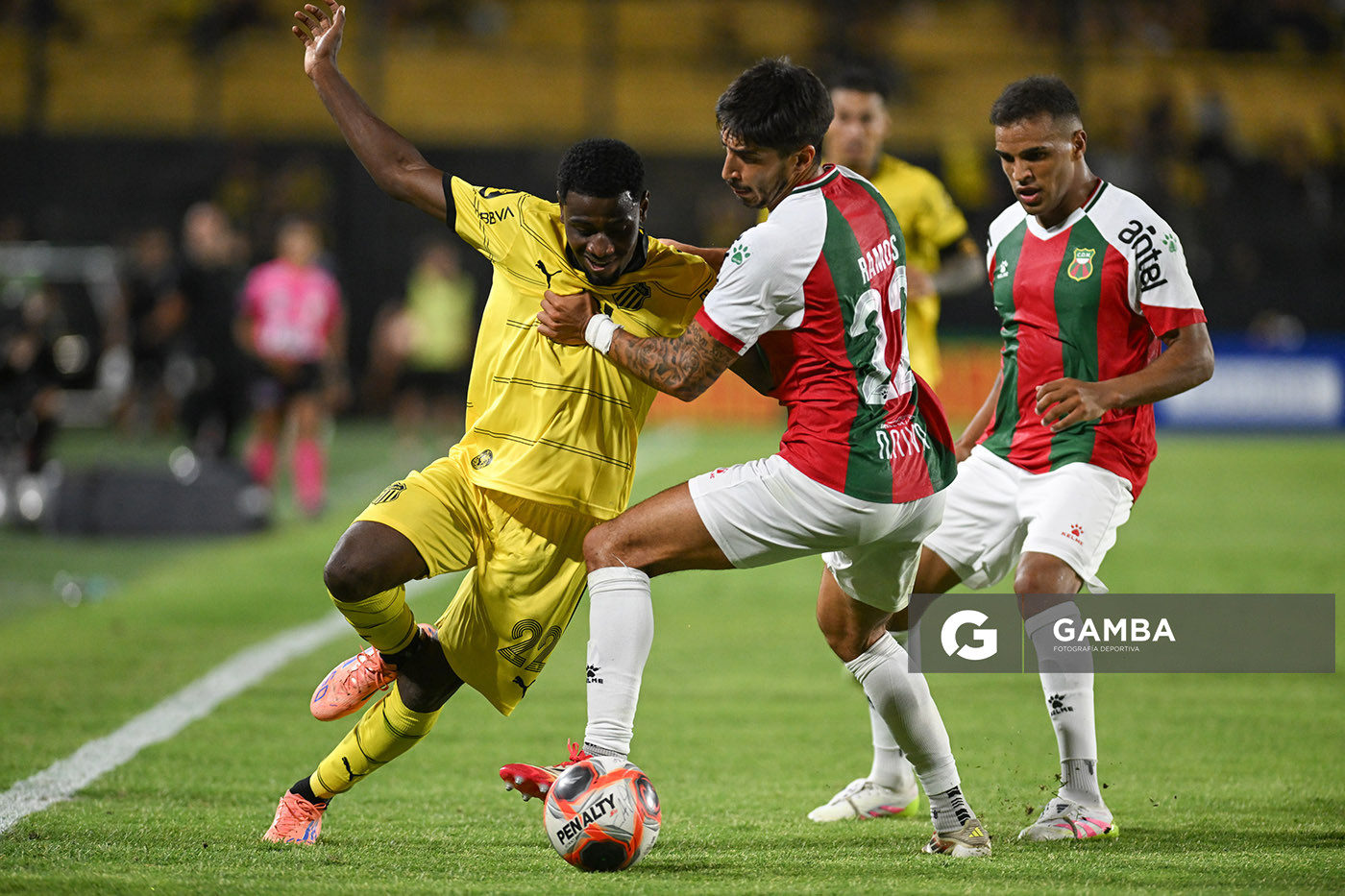 Luis Angulo, de Peñarol, Liga AUF Uruguaya 2026 «Juan Carlos De Lima». Estadio Campeón del Siglo.