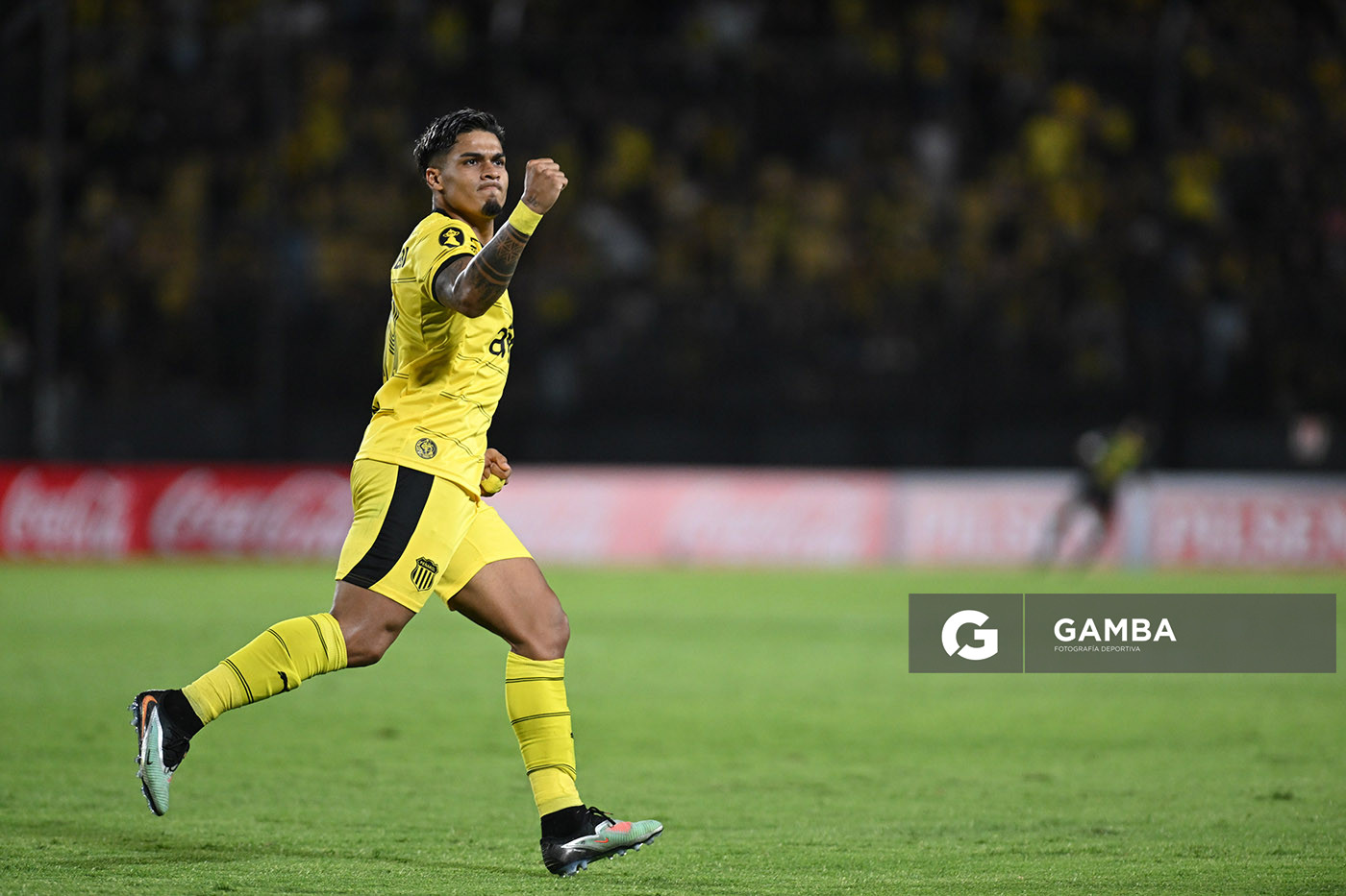 Matías Arezo, de Peñarol, Liga AUF Uruguaya 2026 «Juan Carlos De Lima». Estadio Campeón del Siglo.