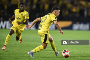 Leonardo Fernández, de Peñarol, Liga AUF Uruguaya 2026 «Juan Carlos De Lima». Estadio Campeón del Siglo.