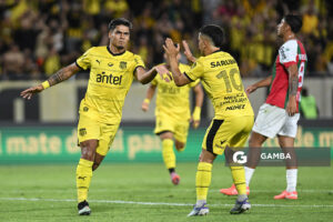 Matías Arezo, de Peñarol, Liga AUF Uruguaya 2026 «Juan Carlos De Lima». Estadio Campeón del Siglo.