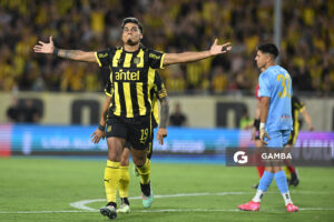 Matías Arezo, de Peñarol, Liga AUF Uruguaya 2026 «Juan Carlos De Lima». Estadio Campeón del Siglo.