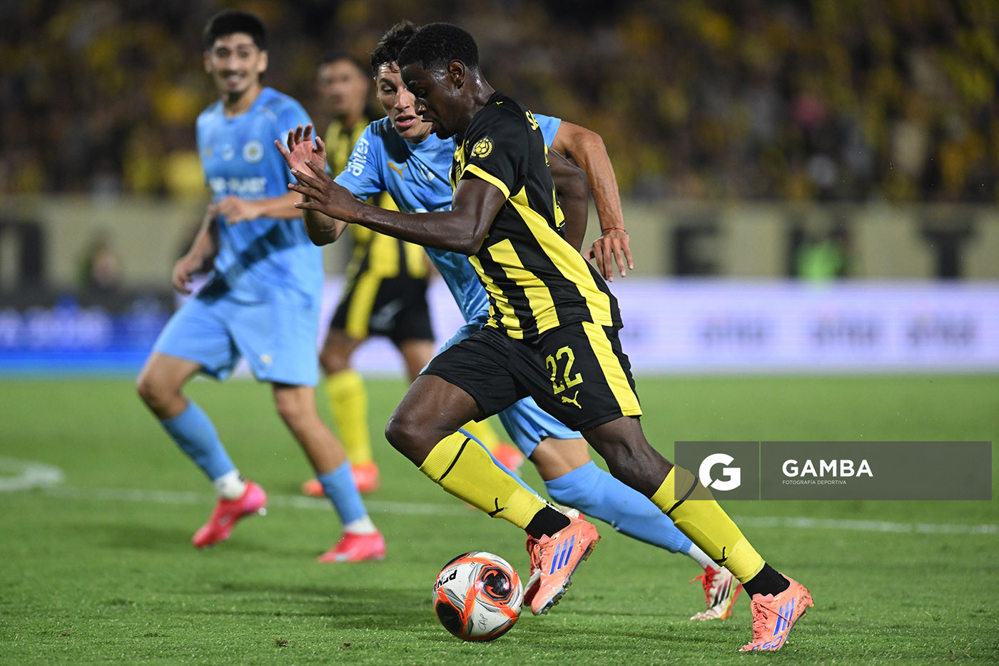 Luis Angulo, de Peñarol, Liga AUF Uruguaya 2026 «Juan Carlos De Lima». Estadio Campeón del Siglo.