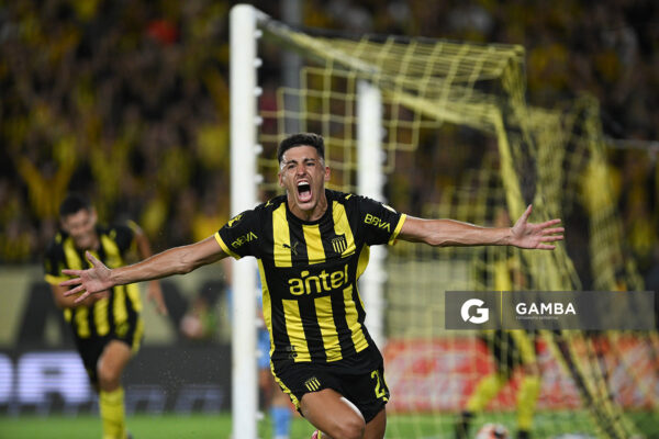 Gastón Togni, de Peñarol, Liga AUF Uruguaya 2026 «Juan Carlos De Lima». Estadio Campeón del Siglo.