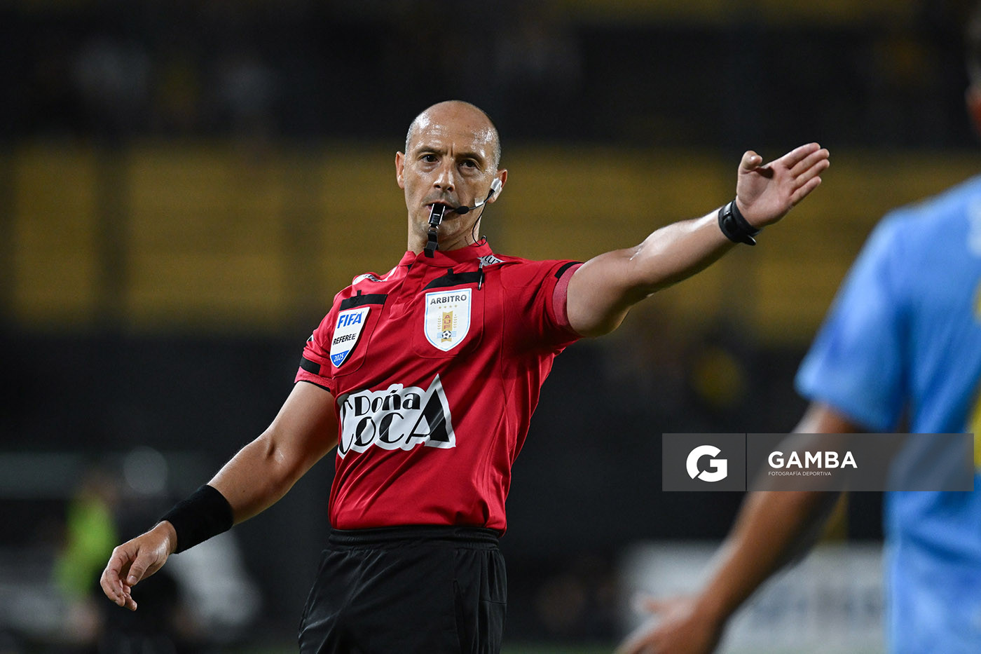 Javier Burgos, árbitro central, Liga AUF Uruguaya 2026 «Juan Carlos De Lima». Estadio Campeón del Siglo.